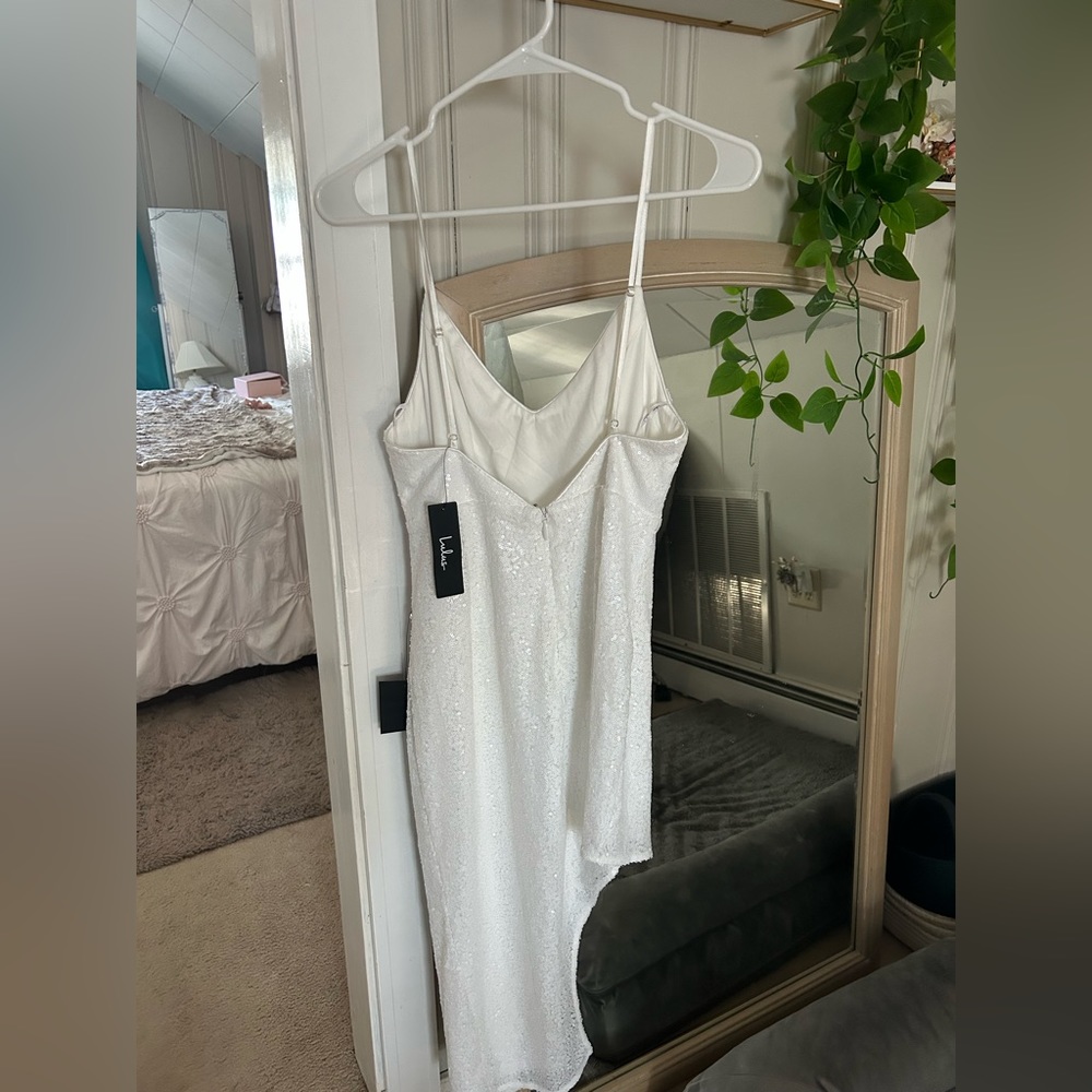 Lulus Down to Disco White Sequin Asymmetrical Dress Sz M NWT - Picture 6 of 9